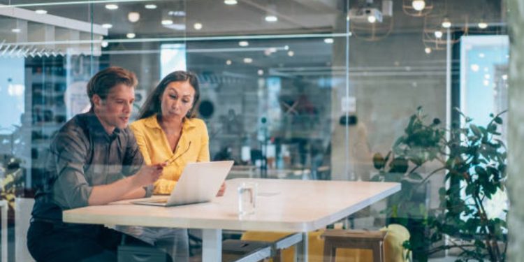 Tips for Business Leaders: From Using Social Proof and Customer References to Business Analytics