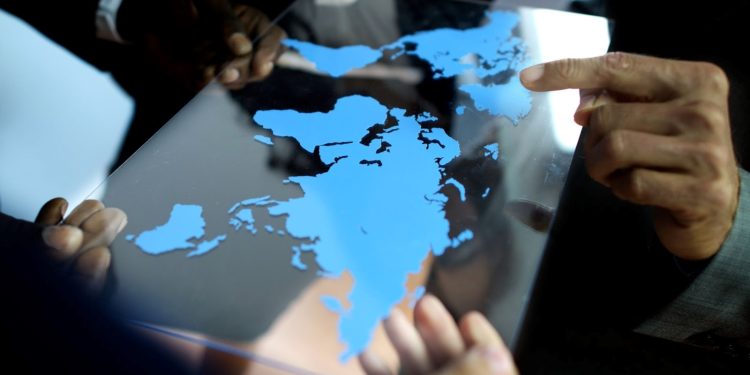 The Balancing Act: Analyzing the Stress Between Global Uniformity and Local Responsiveness