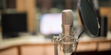 Voice Cloning Technology: Navigating the Ethical Implications in the Digital Age