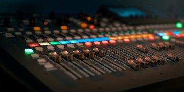 Behind the Scenes: How Sound Effects Elevate the Viewing and Listening Experience