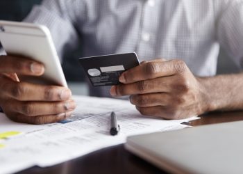 09 tips for those in credit card debt