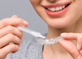 The Importance of Regular Dental Check-Ups and Overcoming Dental Fear: Benefits of Dental Implants, Crowns, and Teeth Whitening