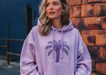 Pink Essentials Hoodie: The Intersection of Comfort and High Fashion, Where Casual Meets Iconic