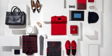 Practical Accessories That Blend Function With Fashion