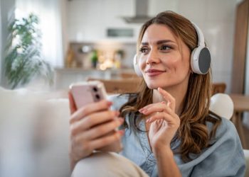 Spotify Plays: The Growth Tool Every New Artist Needs