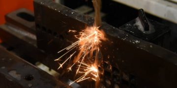 CNC EDM Applications: Unlocking New Capabilities in Mold Making and Micro-Feature Machining