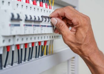 Switching Power Supplies: The Backbone of Industrial Control Systems