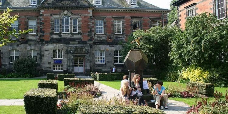 Swansea VS Dundee Study Abroad Experience