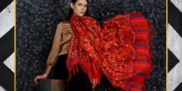 How to Buy Women Shawls Online: Expert Advice