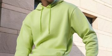 How Hoodies Define Everyday Fashion