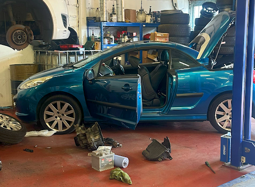 7 Expert Reasons You Should Always Book Your MOT Early
