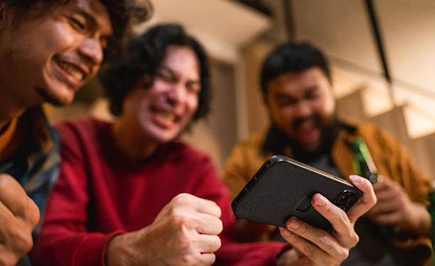 Transparency and independent review portals in online gaming